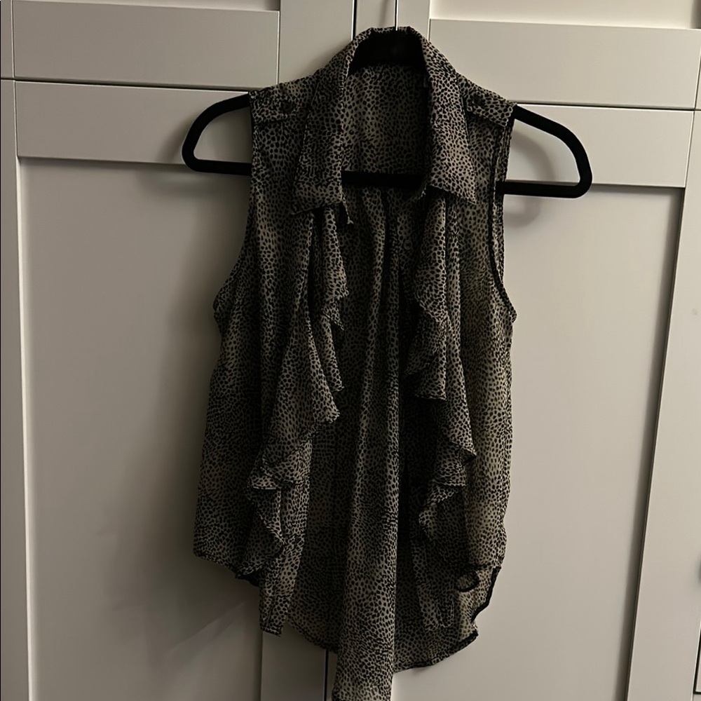 Sleeveless Black and Gray Ruffle Top